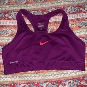 Nike pro sports bra